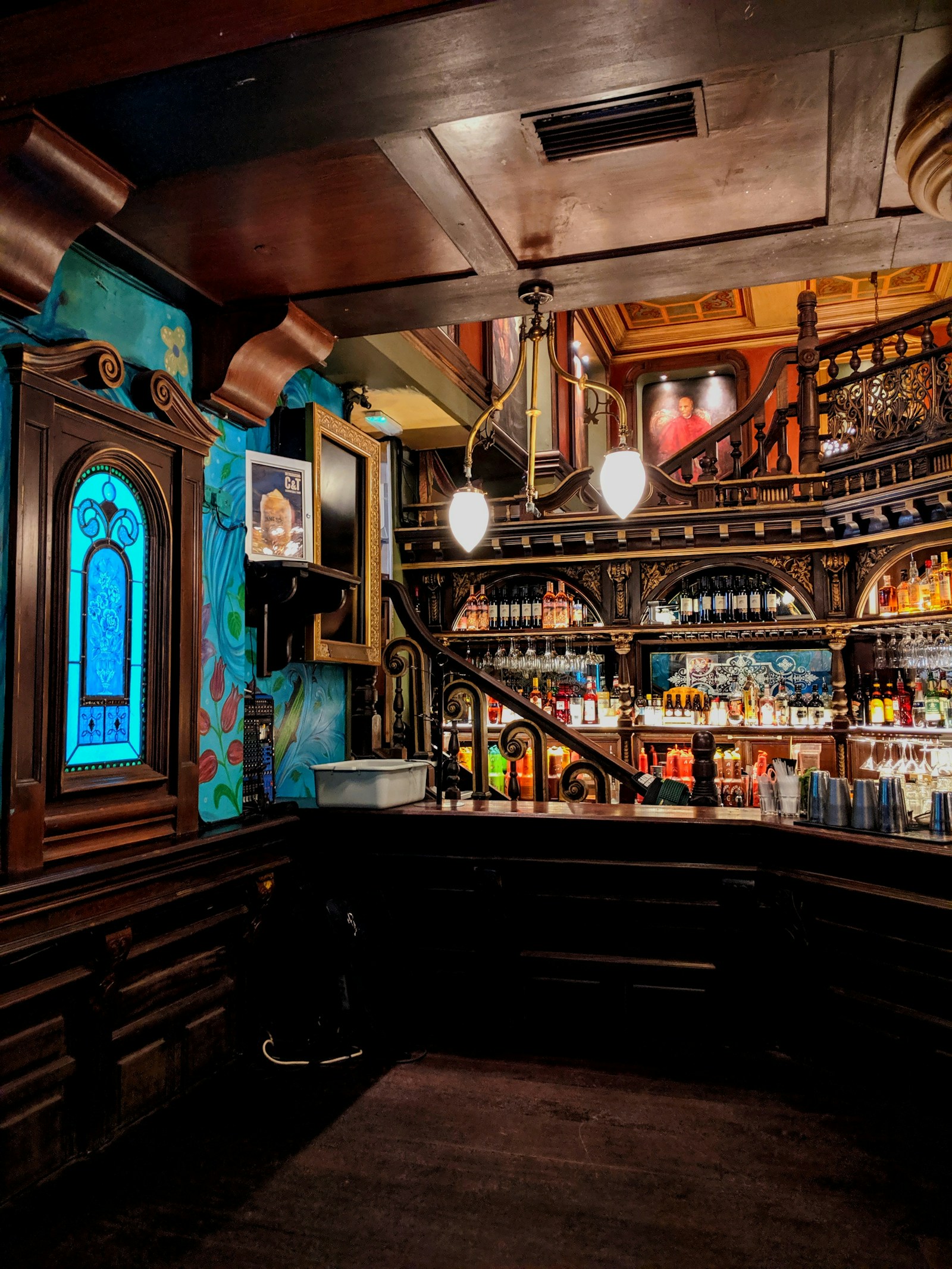 Industry imagery from the current Bar Societies website